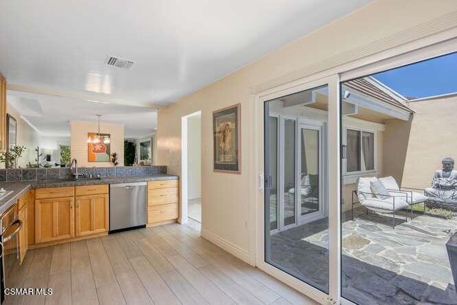 32040 Waterside Lane Property Photo 16