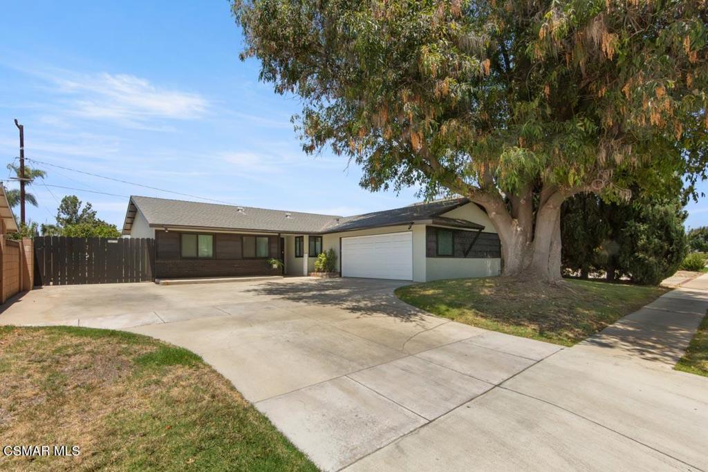 2921 Royal Avenue Property Photo 1