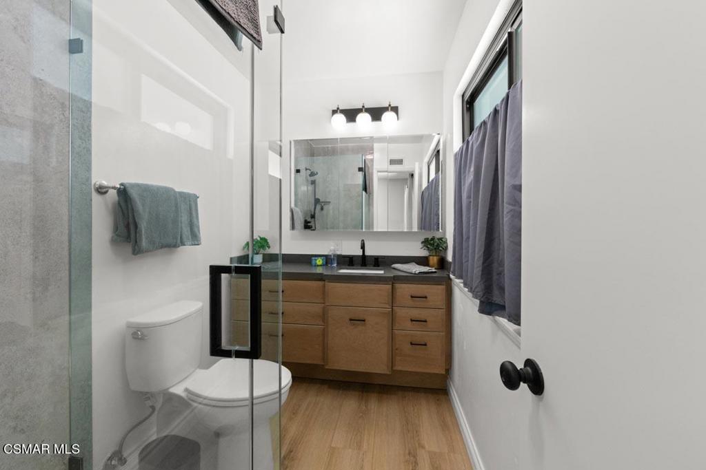 2921 Royal Avenue Property Photo 15
