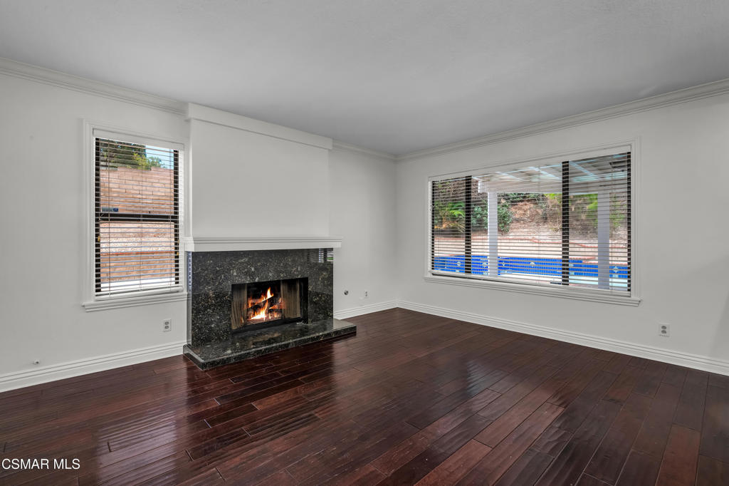 2594 Ridgebrook Place Property Photo 8