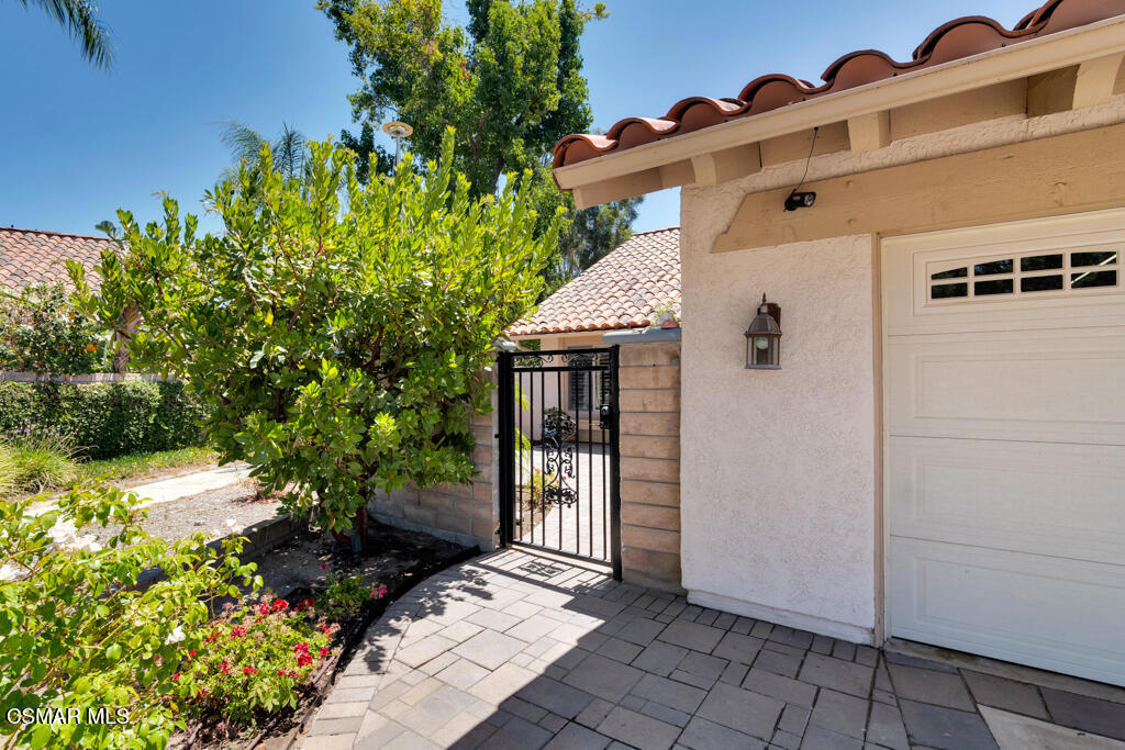 3374 Onyx Circle Property Photo 2