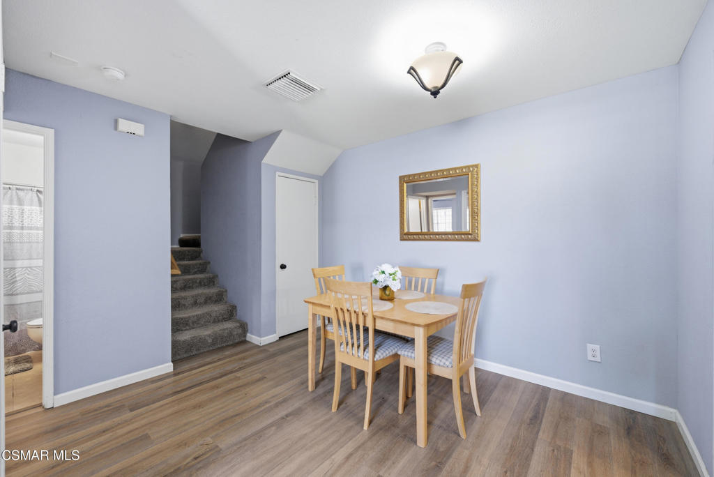 1245 Fitzgerald Road E Property Photo 9