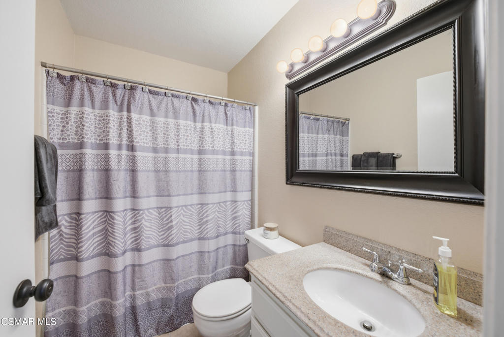 1245 Fitzgerald Road E Property Photo 12