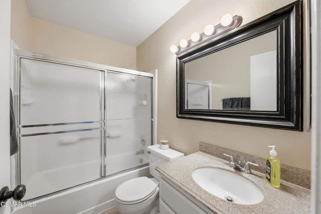 1245 Fitzgerald Road E Property Photo 20