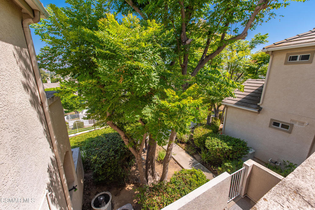 1245 Fitzgerald Road E Property Photo 27