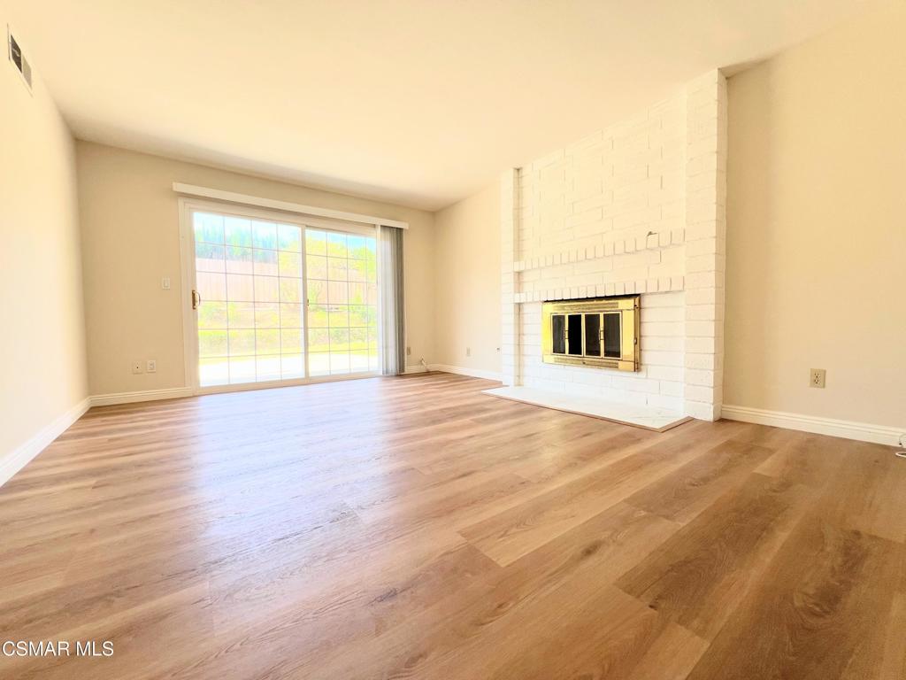 893 Lindawood Street Property Photo 10