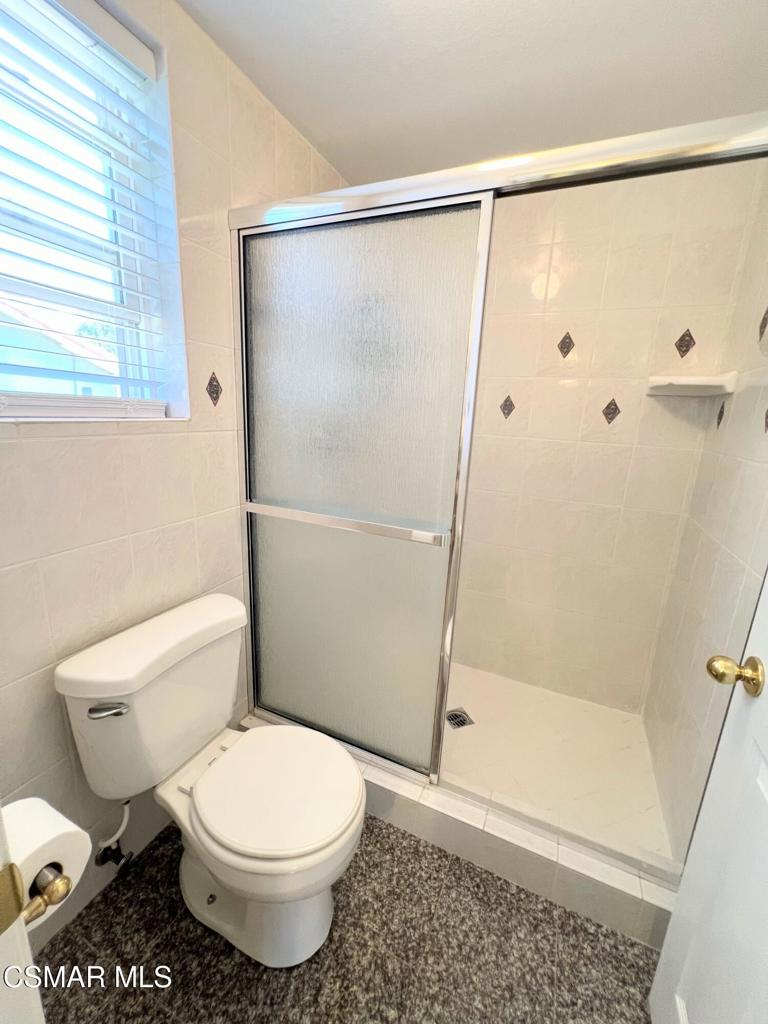 893 Lindawood Street Property Photo 20