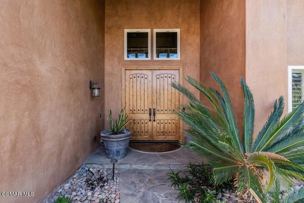 5301 Cedarhaven Drive Property Photo 9
