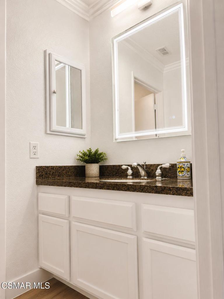 607 Island View Circle Property Photo 27