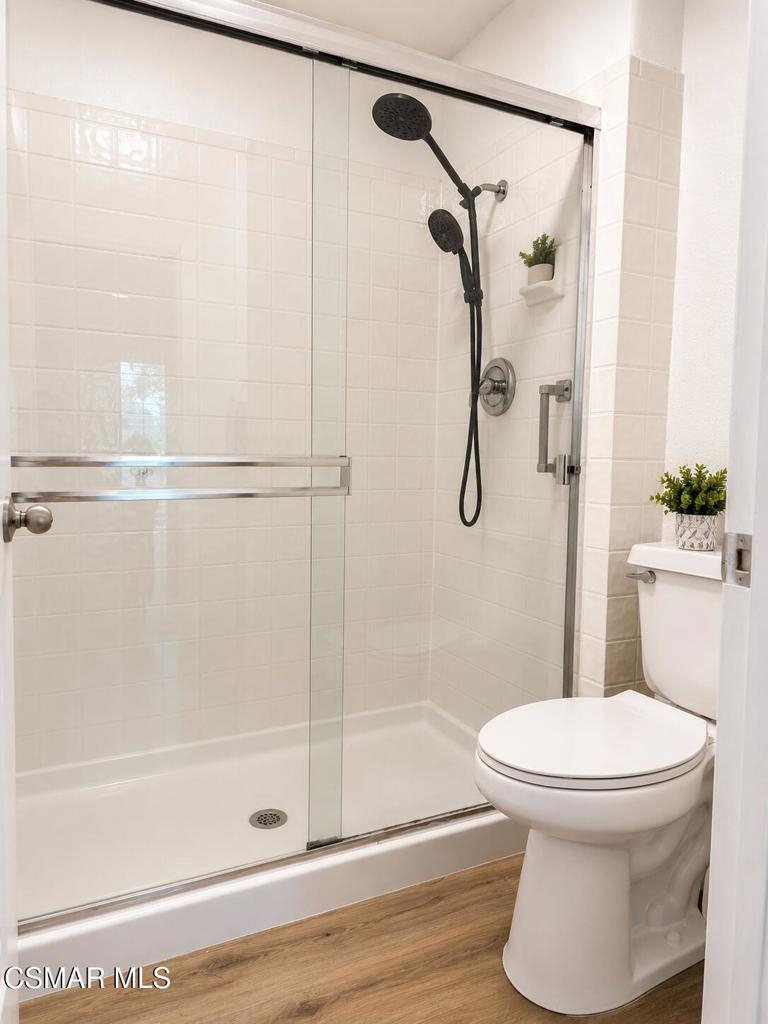 607 Island View Circle Property Photo 28