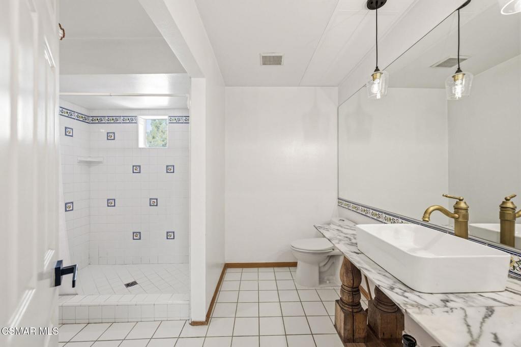 5536 Easterly Road Property Photo 23