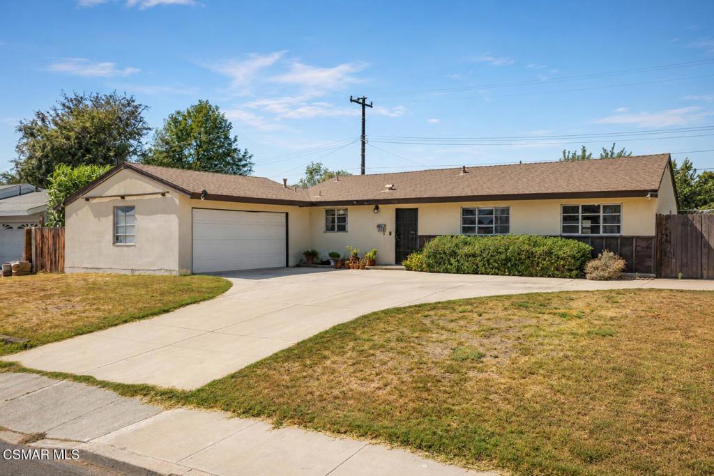 1735 Spence Street Property Photo 1