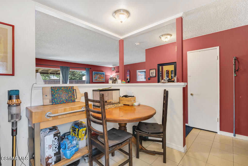 1735 Spence Street Property Photo 8