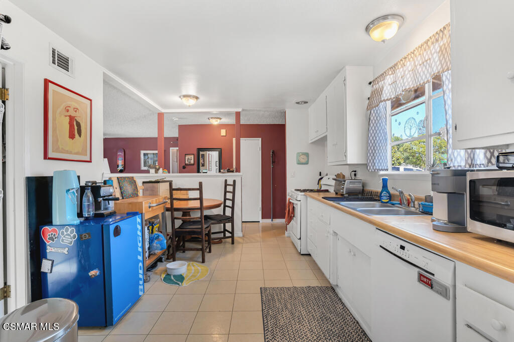 1735 Spence Street Property Photo 12