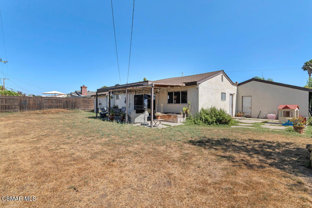 1735 Spence Street Property Photo 24