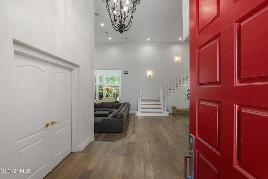 1660 Cross Bridge Place Property Photo 8