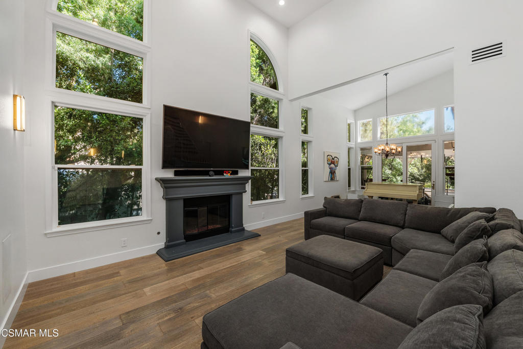1660 Cross Bridge Place Property Photo 10