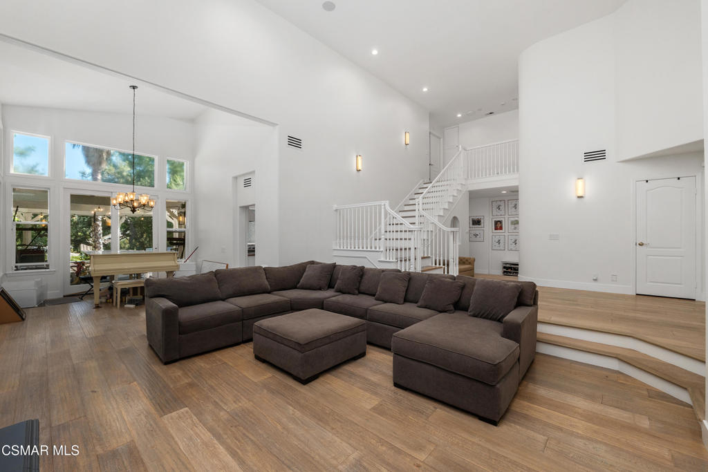 1660 Cross Bridge Place Property Photo 11