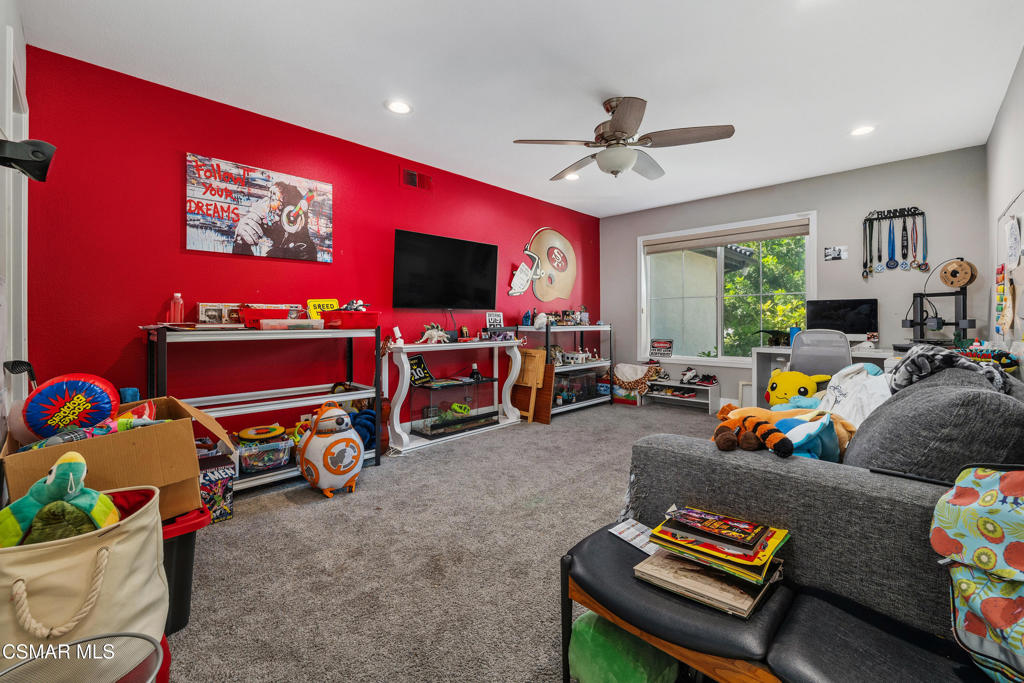 1660 Cross Bridge Place Property Photo 14