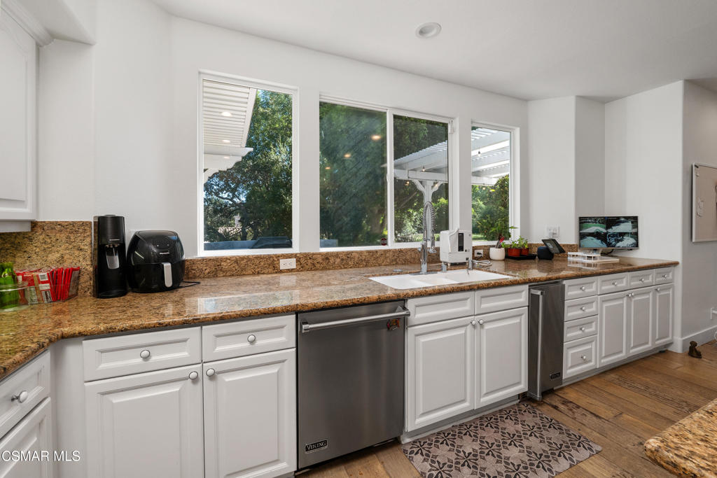 1660 Cross Bridge Place Property Photo 17