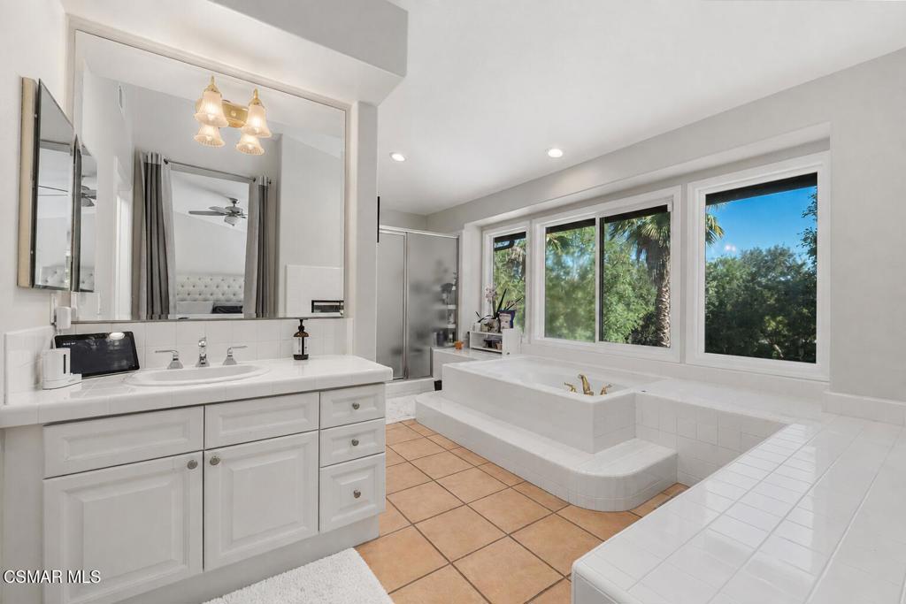 1660 Cross Bridge Place Property Photo 28