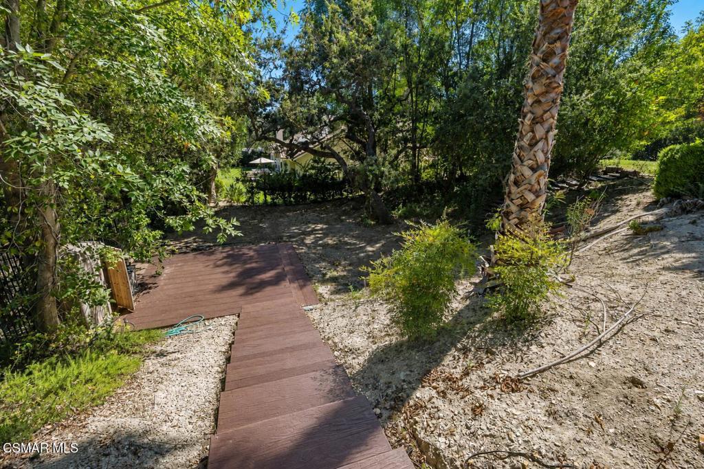 1660 Cross Bridge Place Property Photo 35