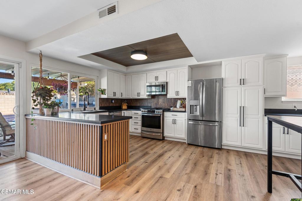 363 Larcom Street Property Photo 2