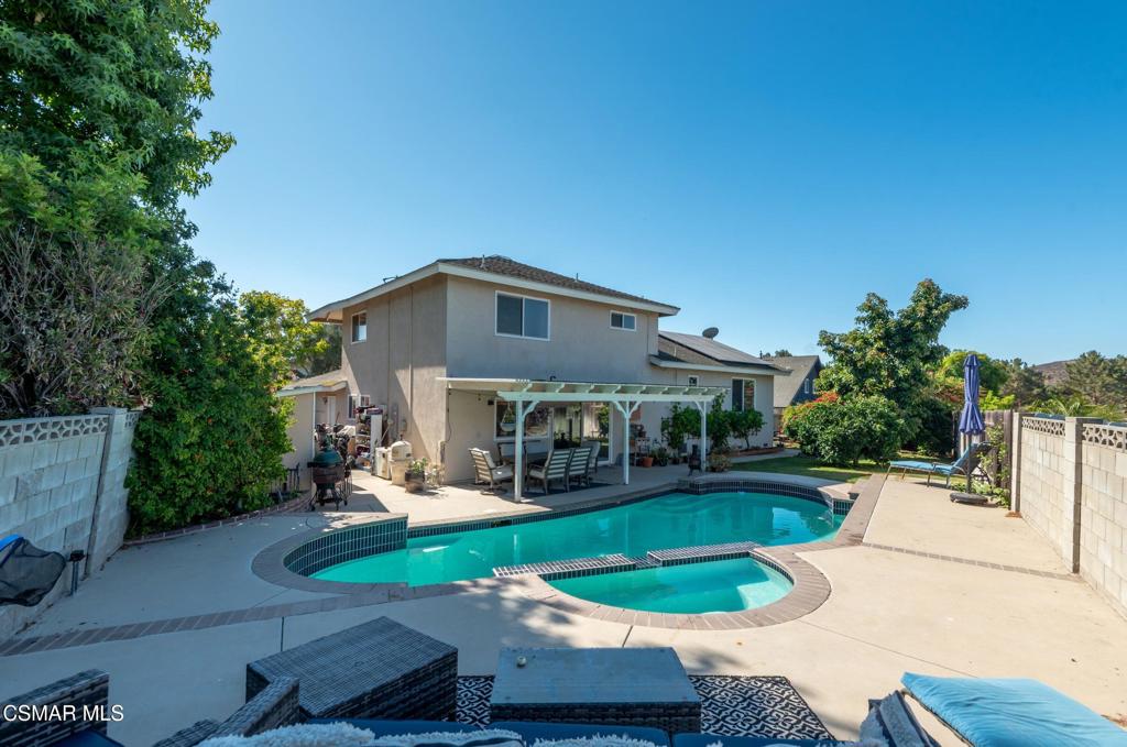 363 Larcom Street Property Photo 15