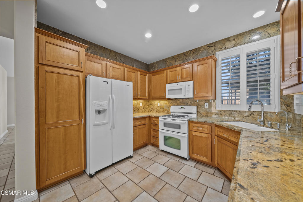 2503 Via Mantilla Property Photo 9