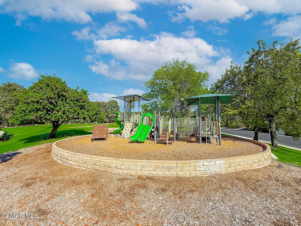 393 Larcom Street Property Photo 48