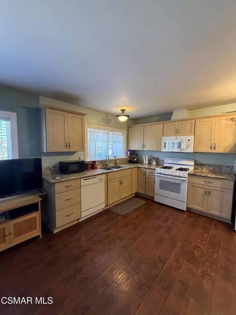 513 Jenny Drive Property Photo 4
