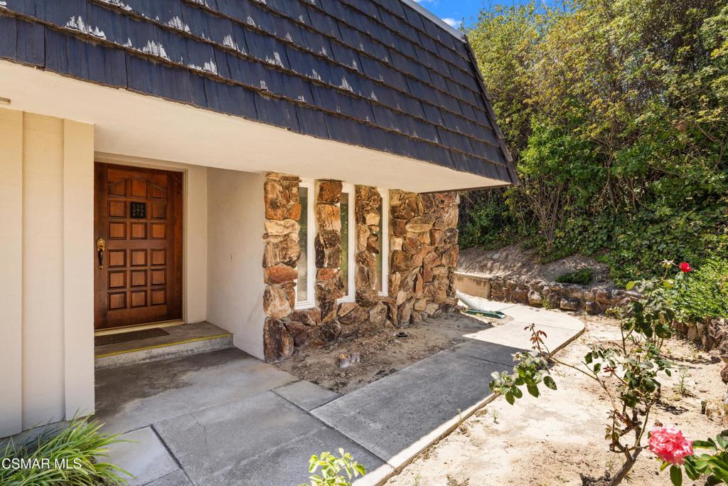 60 Taxco Court Property Photo 3