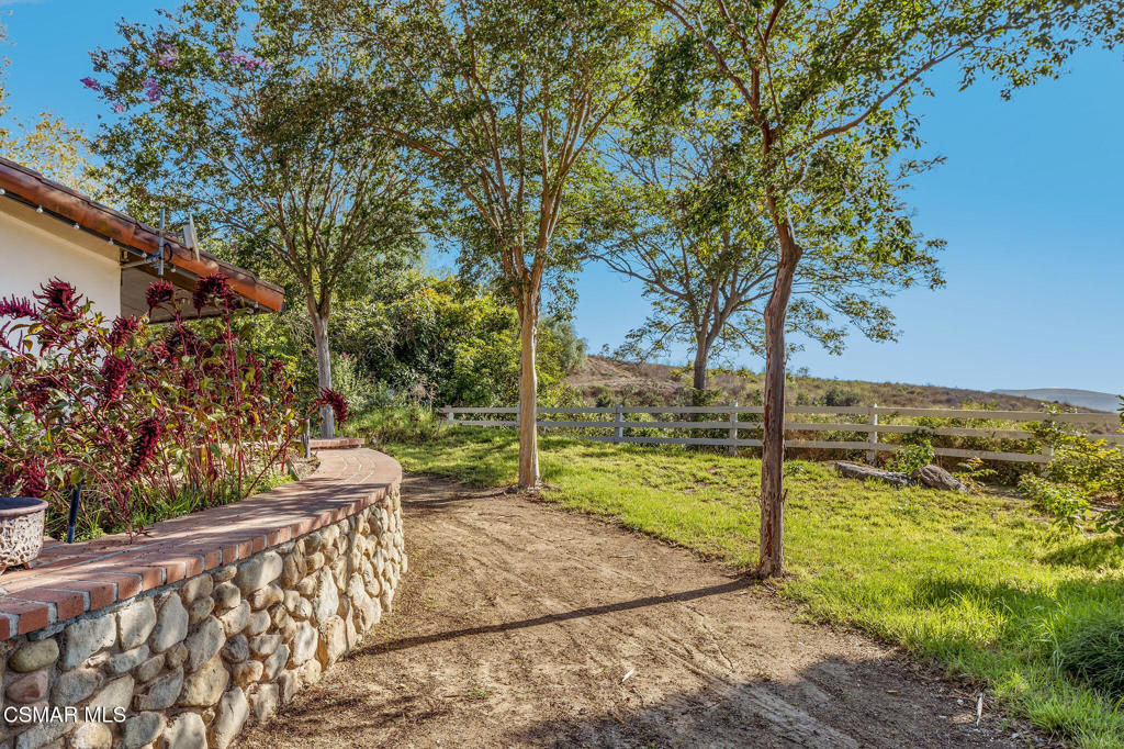 8000 Balcom Canyon Road Property Photo 12