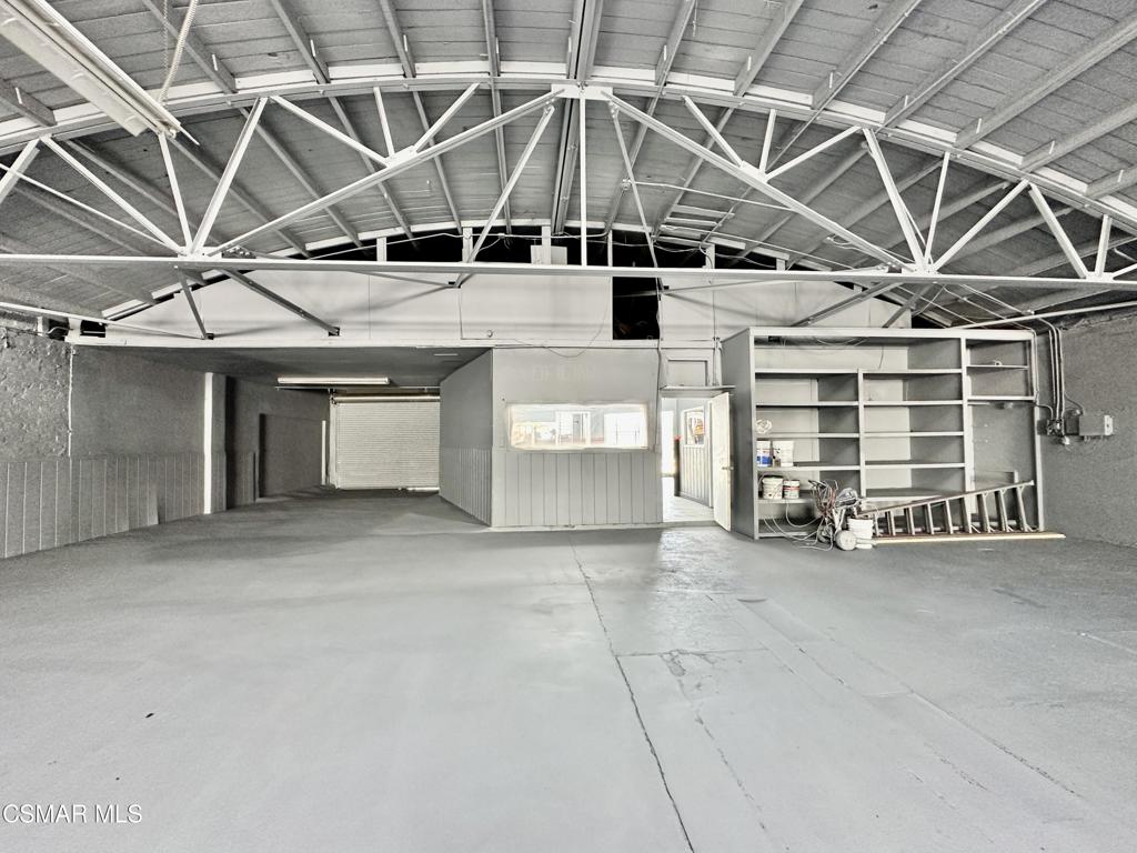 229 S Oxnard Property Photo 19