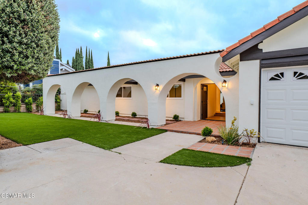 8018 Winnetka Avenue Property Photo 1