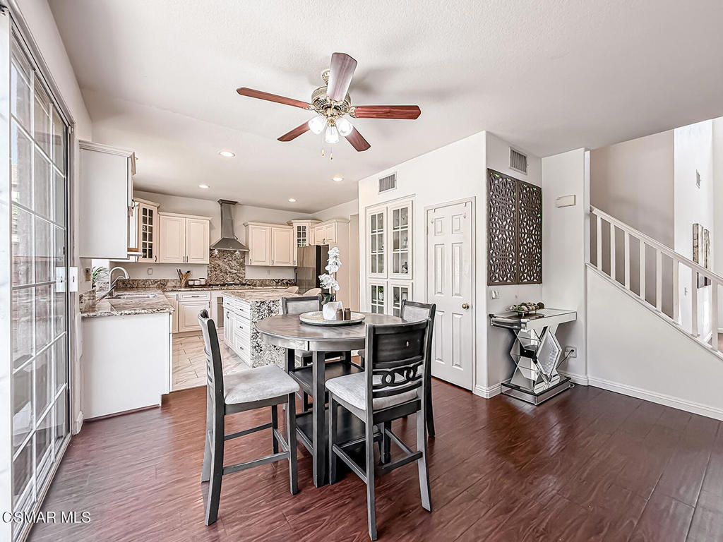 2710 Titania Place Property Photo 11
