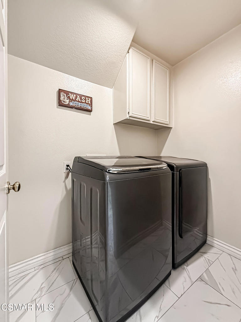 2710 Titania Place Property Photo 23