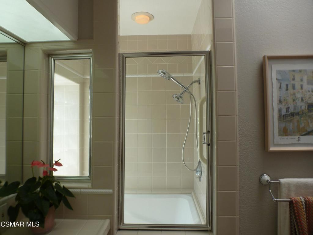 641 W Grondahl Street Property Photo 35