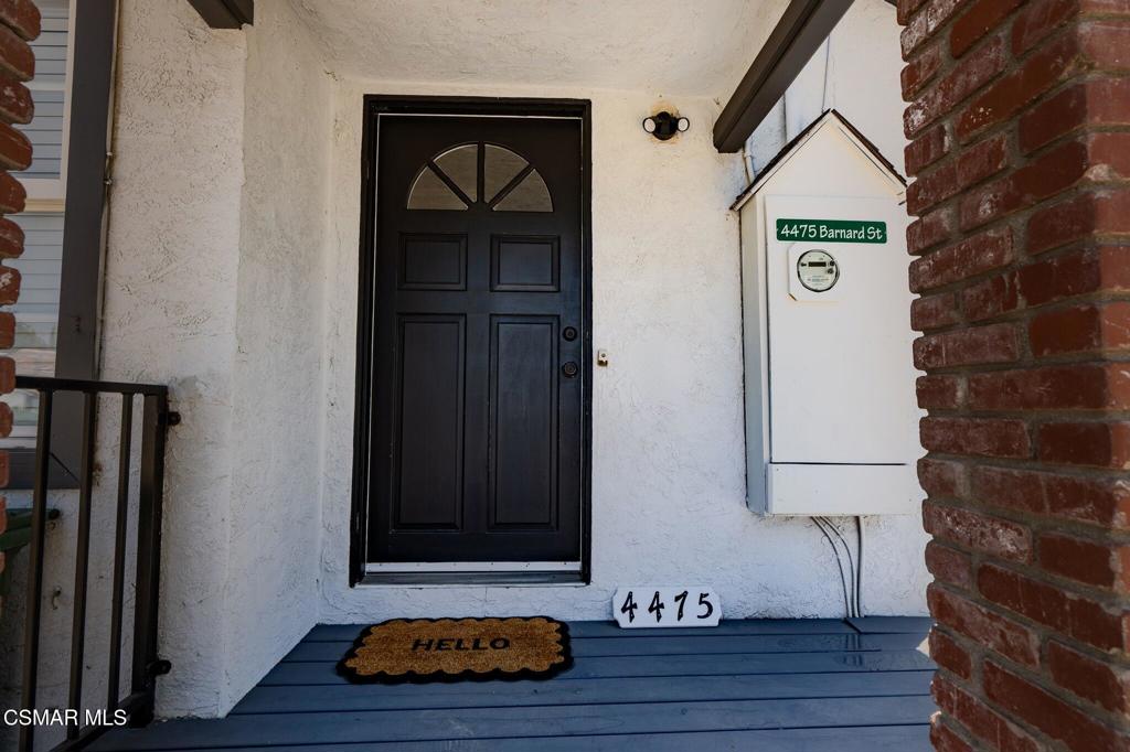 4475 Barnard Street Property Photo 9