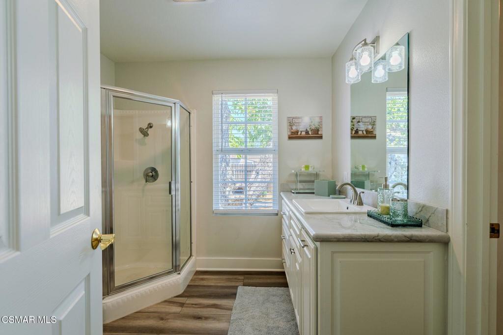 4475 Barnard Street Property Photo 16