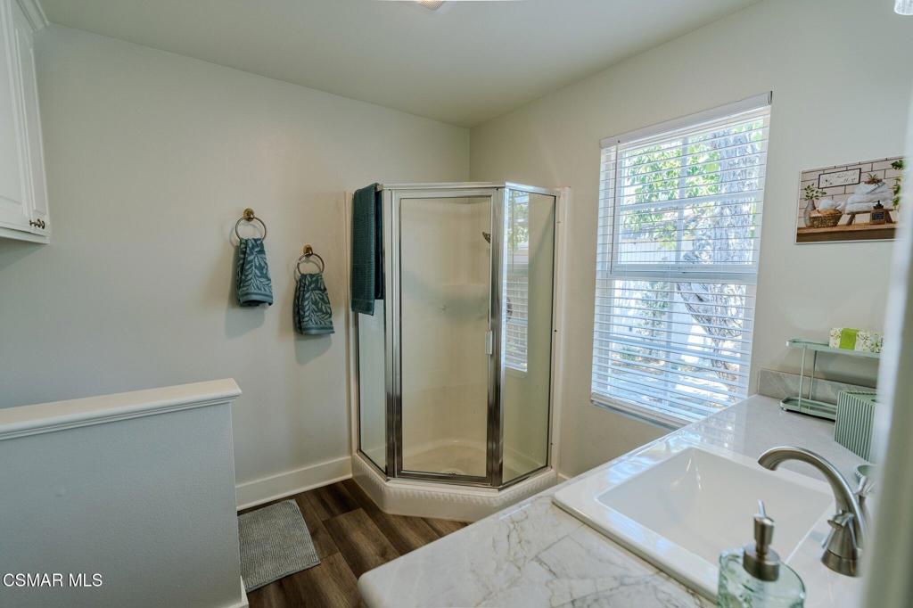 4475 Barnard Street Property Photo 17