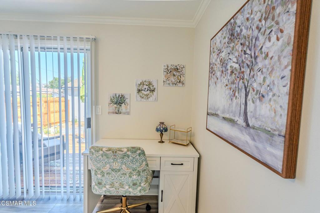 4475 Barnard Street Property Photo 23