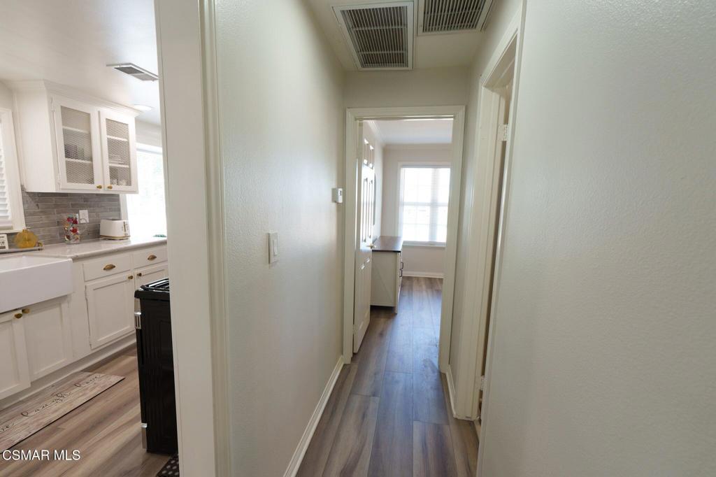 4475 Barnard Street Property Photo 29