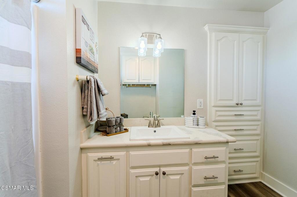 4475 Barnard Street Property Photo 32