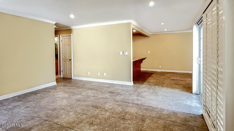 6501 Vanalden Avenue 6 Property Photo 7