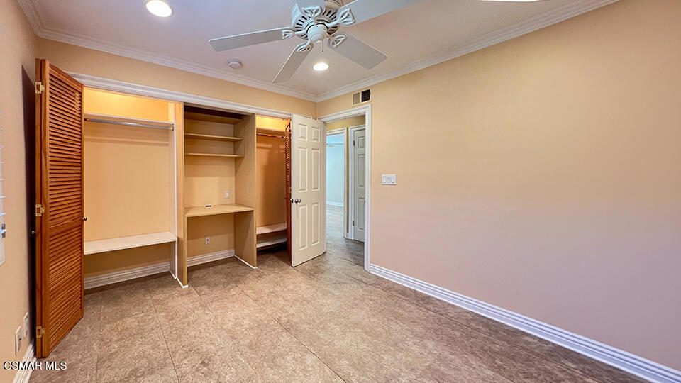 6501 Vanalden Avenue 6 Property Photo 19