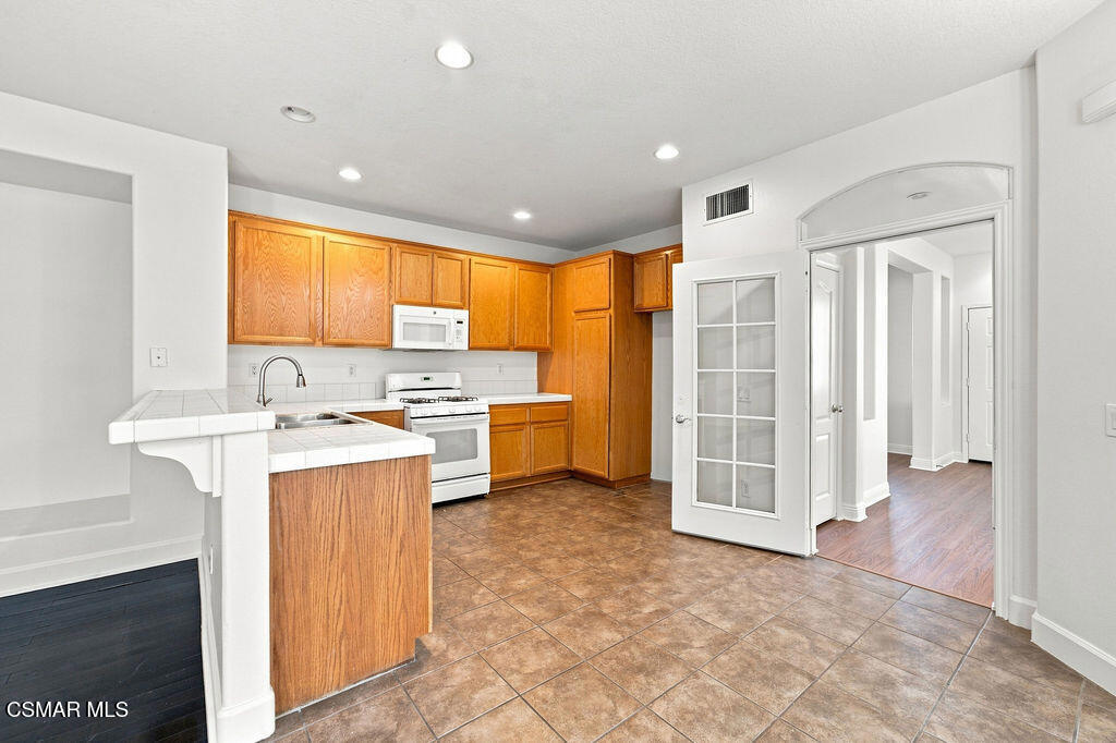 2493 Aurora Lane Property Photo 15
