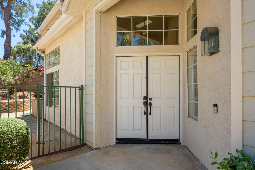 556 Myrtle Court Property Photo 3