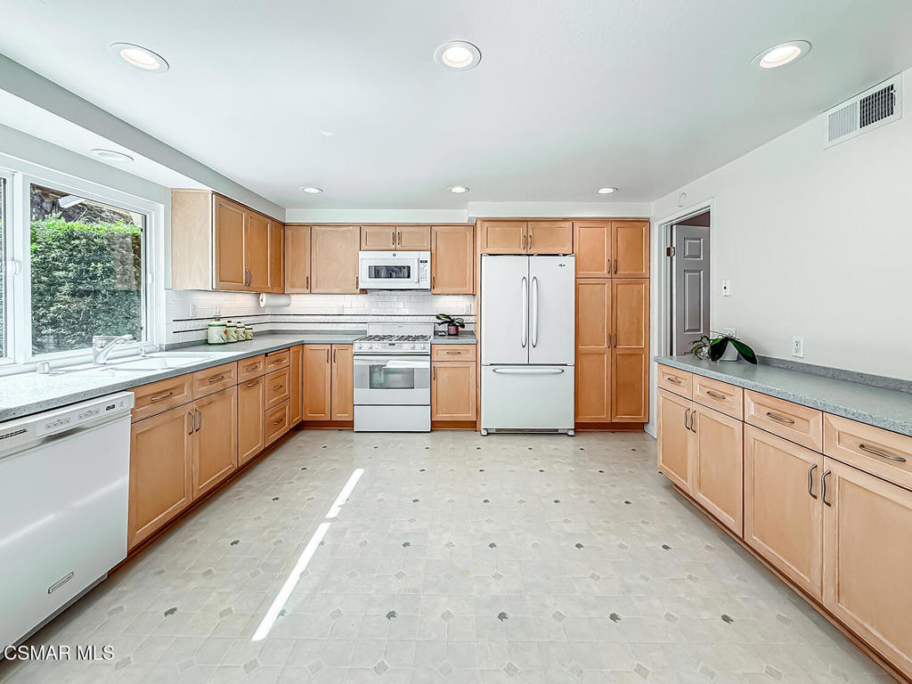 28788 Eagleton Street Property Photo 15