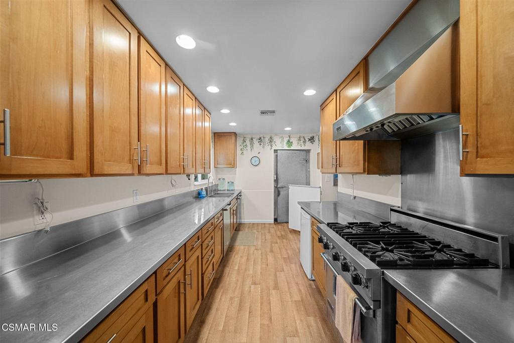 2025 Mckain Street Property Photo 8